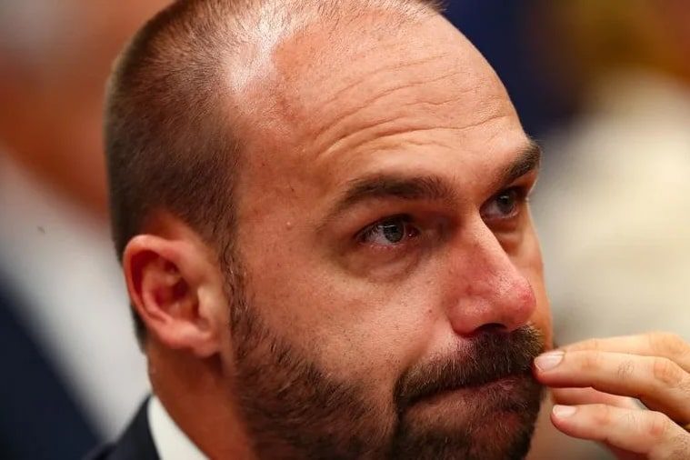 Eduardo Bolsonaro Pode se Tornar Réu: STF Marca Julgamento de Acusação por Coação