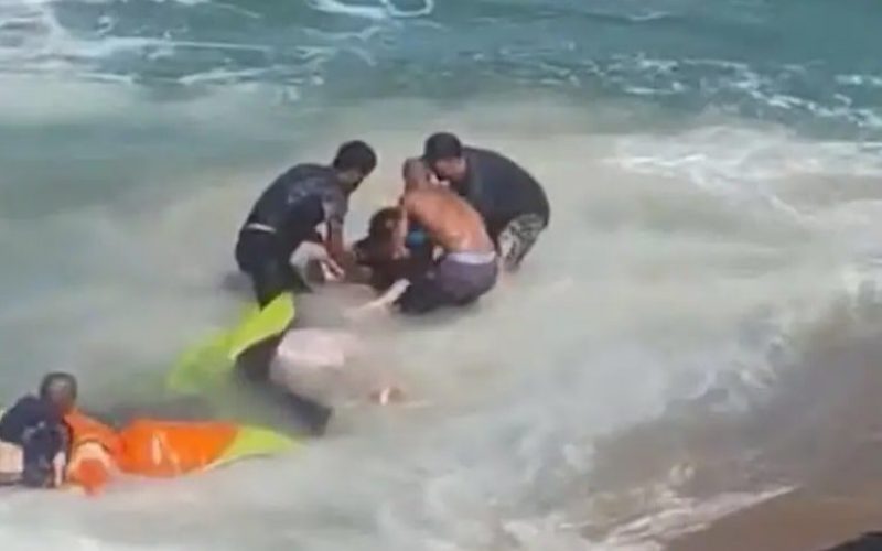 Resgate no mar: Pilota de parapente cai na costeira de Caraguatatuba e é salva pelo GBMar