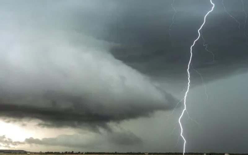 Alerta Máximo: Ciclone Extratropical Traz Ventos de 120 km/h e Temporais para o Sul e Sudeste do Brasil.