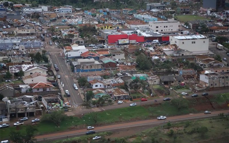 Governo Federal Agiliza Liberação do FGTS e Envia Apoio Humanitário a Vítimas de Tornado no Paraná.