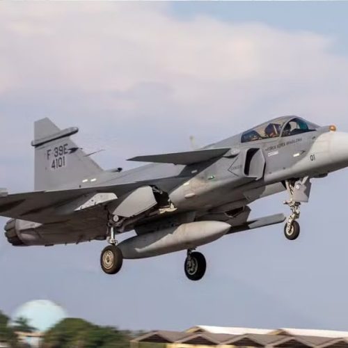 Força Aérea Brasileira Realiza Primeiro Teste de Tiro Aéreo com o Caça F-39E Gripen.