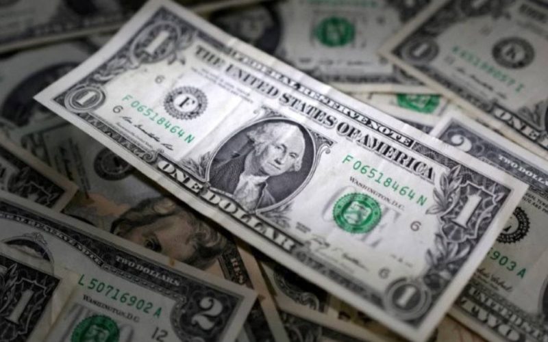 Dólar recua no Brasil com otimismo sobre o fim do ‘Shutdown’ do governo nos EUA.