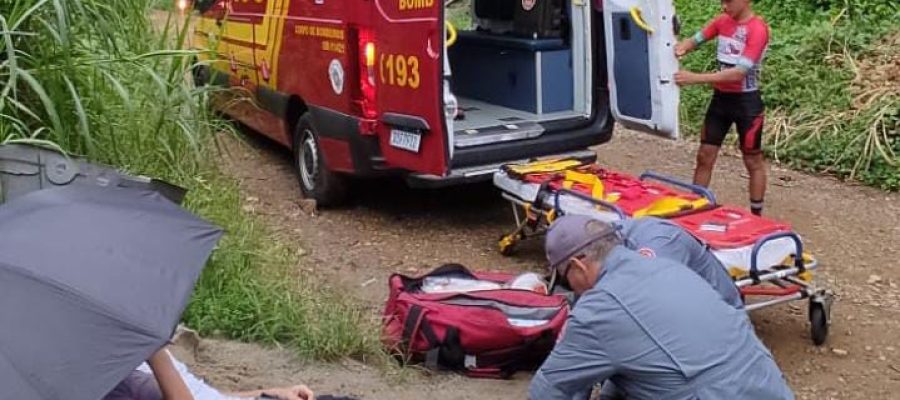 Resgate do 11°Grupamento de Bombeiros a ciclista, sábado dia 14 de fevereiro em Itamanbuca